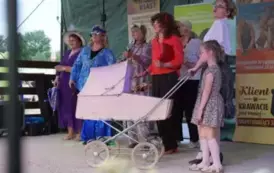 FESTIWAL KULTURY PRL W GŁOWACZOWIE &ndash; WSPOMNIENIE MINIONYCH LAT Z NUTĄ RYWALIZACJI I WIELKĄ DAWKĄ UŚMIECHU 23