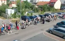 KOZIENICKA &bdquo;OSIEMNASTKA&rdquo; WYRUSZYŁA NA PIELGRZYMI SZLAK 5