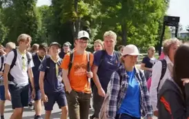 KOZIENICKA &bdquo;OSIEMNASTKA&rdquo; WYRUSZYŁA NA PIELGRZYMI SZLAK 10