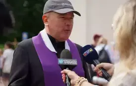 KOZIENICKA &bdquo;OSIEMNASTKA&rdquo; WYRUSZYŁA NA PIELGRZYMI SZLAK 13