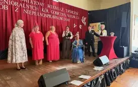 IV WERNISAŻ KREATYWNOŚCI SENIOR&Oacute;W I PRZYJACI&Oacute;Ł 12