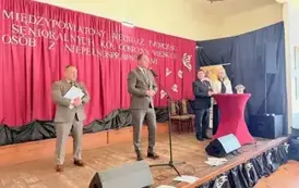 IV WERNISAŻ KREATYWNOŚCI SENIOR&Oacute;W I PRZYJACI&Oacute;Ł 19