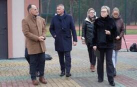 2025.12.15 - PRZEBUDOWANE BOISKO PRZY ZS NR 1 JUŻ SŁUŻY UCZNIOM 1