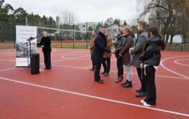 2025.12.15 - PRZEBUDOWANE BOISKO PRZY ZS NR 1 JUŻ SŁUŻY UCZNIOM 10