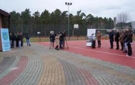 2025.12.15 - PRZEBUDOWANE BOISKO PRZY ZS NR 1 JUŻ SŁUŻY UCZNIOM 13