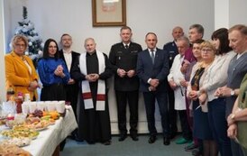 2025.12.22 - ŚWIĄTECZNE ŻYCZENIA W SZPITALU POWIATOWYM W KOZIENICACH 2