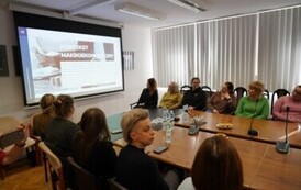 19.02.2026 - MŁODOŚĆ, WIEDZA I FINANSE &ndash; INNOWACYJNA LEKCJA UCZNI&Oacute;W ZIELONEGO LO 1