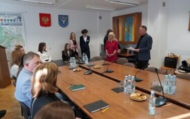 19.02.2026 - MŁODOŚĆ, WIEDZA I FINANSE &ndash; INNOWACYJNA LEKCJA UCZNI&Oacute;W ZIELONEGO LO 8