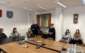 02.03.2026 - WIZYTA UCZNI&Oacute;W W STAROSTWIE POWIATOWYM W KOZIENICACH 2