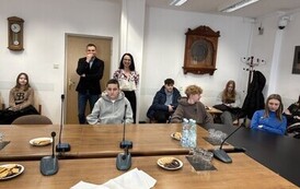 02.03.2026 - WIZYTA UCZNI&Oacute;W W STAROSTWIE POWIATOWYM W KOZIENICACH 4