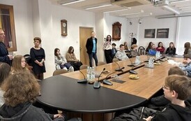 02.03.2026 - WIZYTA UCZNI&Oacute;W W STAROSTWIE POWIATOWYM W KOZIENICACH 5