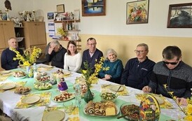 WIELKANOCNE SPOTKANIE PEŁNE ŻYCZLIWOŚCI I WSP&Oacute;LNEGO ŚWIĘTOWANIA 10