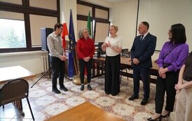 15.04.2026 - UCZNIOWIE Z WŁOCH Z WIZYTĄ W POWIECIE KOZIENICKIM 9