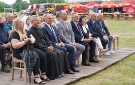 01.06.2026 - PIĄTE URODZINY KLUBU SENIOR+ W GŁOWACZOWIE PEŁNE WZRUSZEŃ, MUZYKI I WSP&Oacute;LNEJ ZABAWY 39