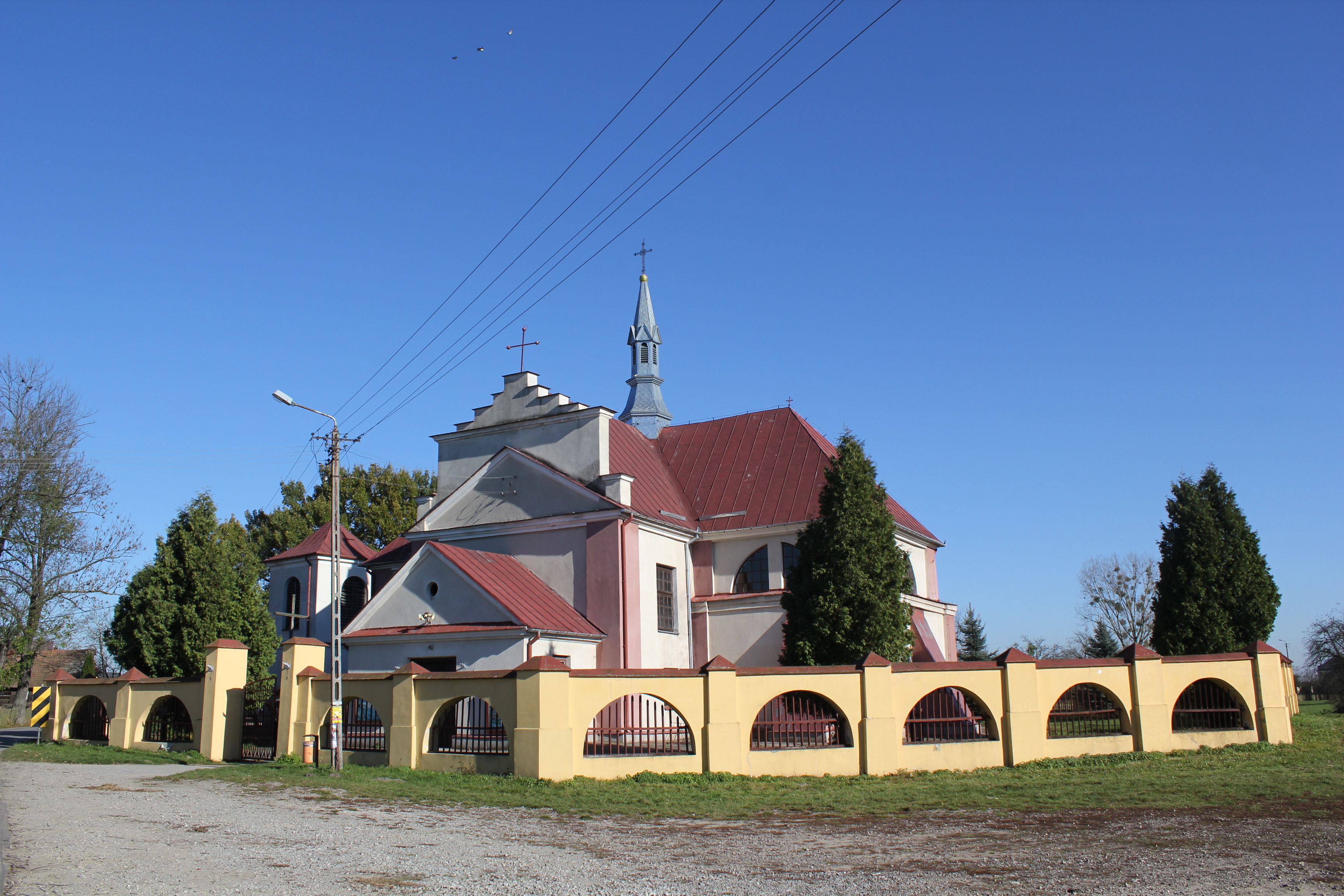Kości&oacute;ł parafialny pw. św. Stanisława Biskupa i Męczennika w Oleksowie