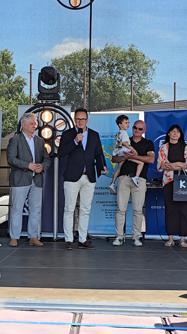 IV FESTYN RODZINNY &bdquo;POMAGAMY STASIOWI&rdquo; W JANIKOWIE