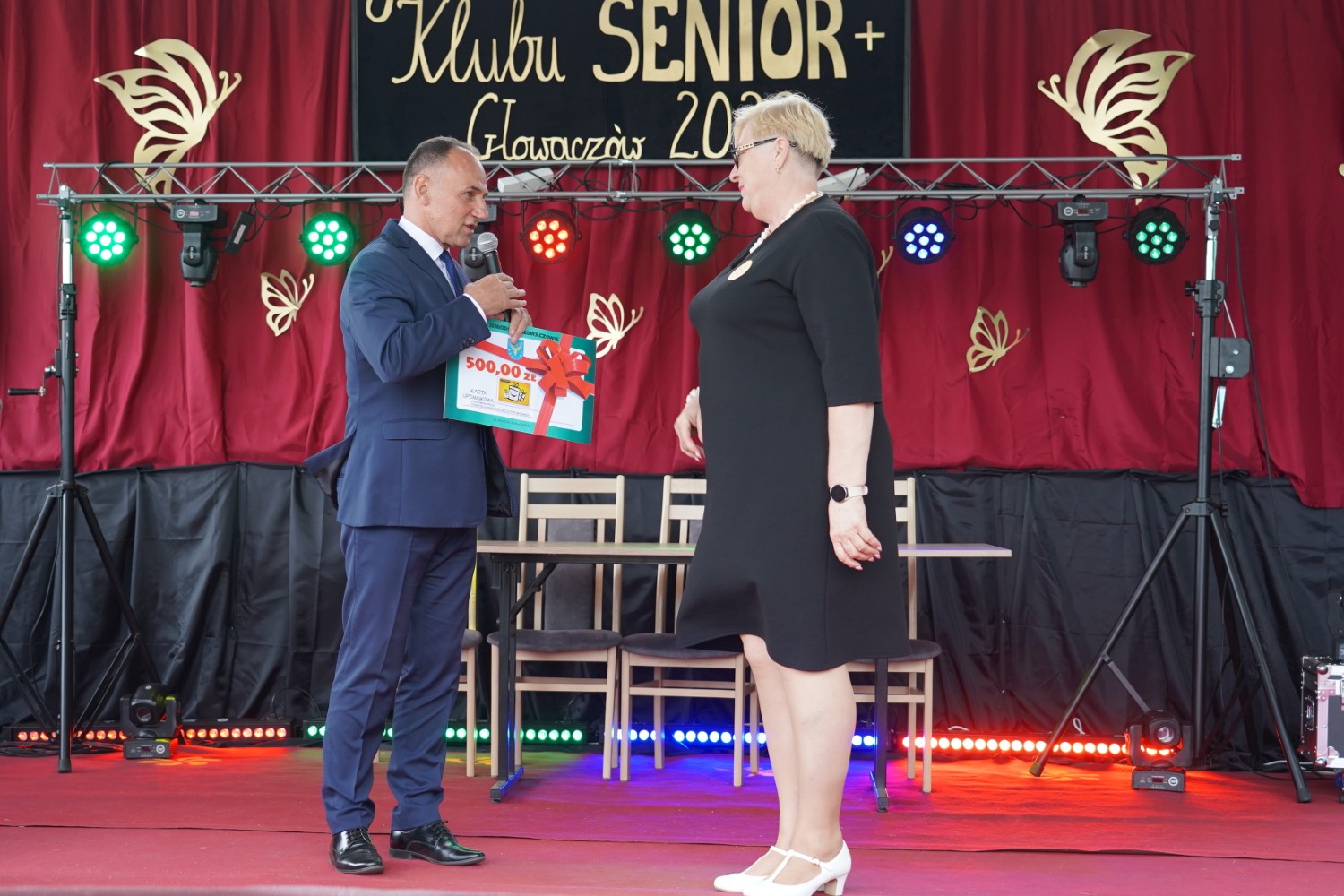 PIĄTE URODZINY KLUBU SENIOR+ W GŁOWACZOWIE 