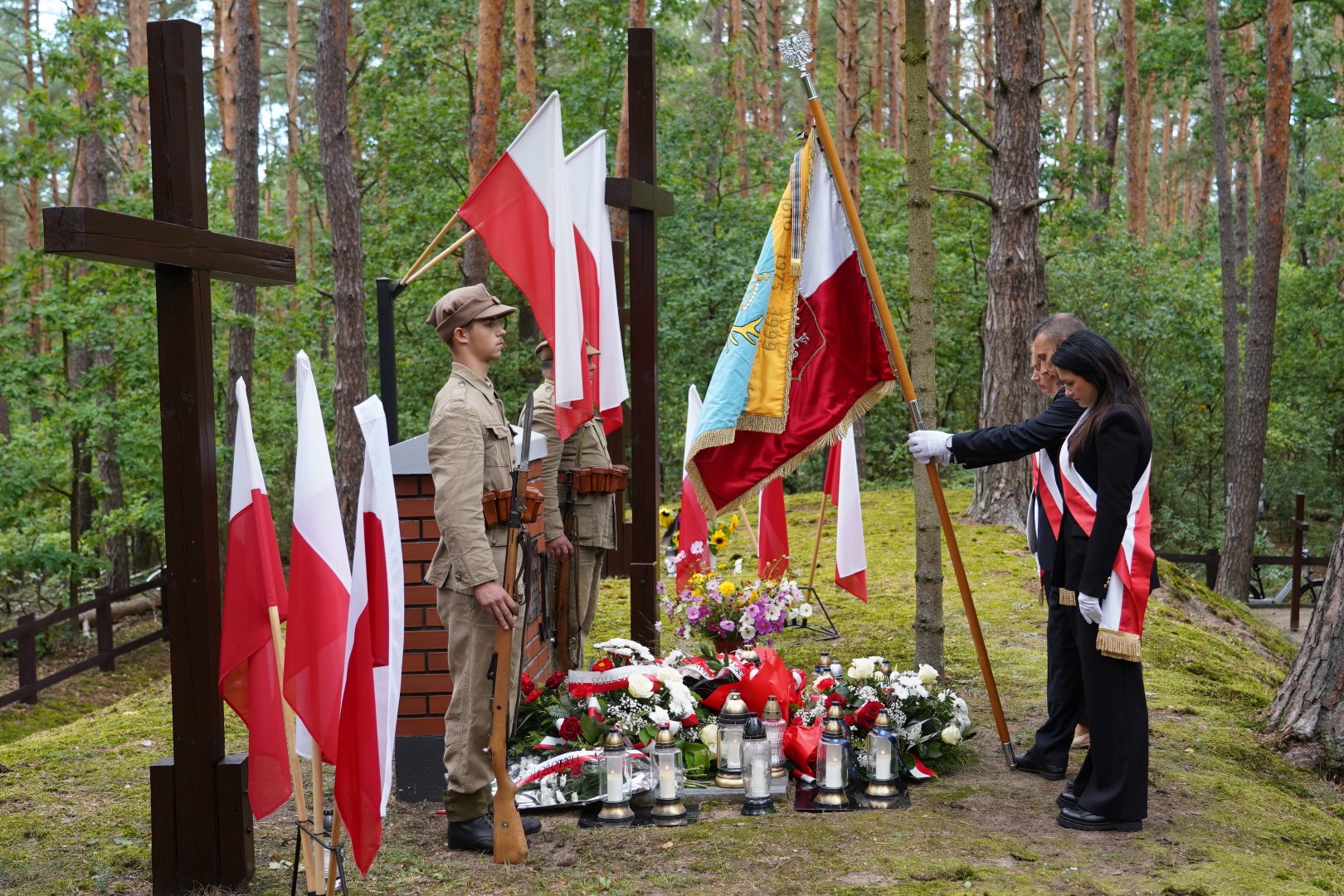 UROCZYSTOŚĆ PATRIOTYCZNA W KOCIOŁKACH