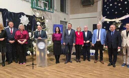 ŚWIĄTECZNE SPOTKANIE PEŁNE WZRUSZEŃ 