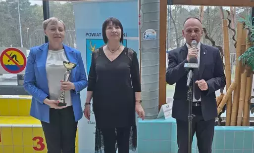 Zdjęcie do SPORTOWA RYWALIZACJA NA BASENIE