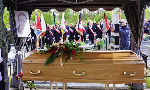 13 maja w Brzeźnicy odbyły się uroczystości pogrzebowe Śp. Tomasza Śmietanki 